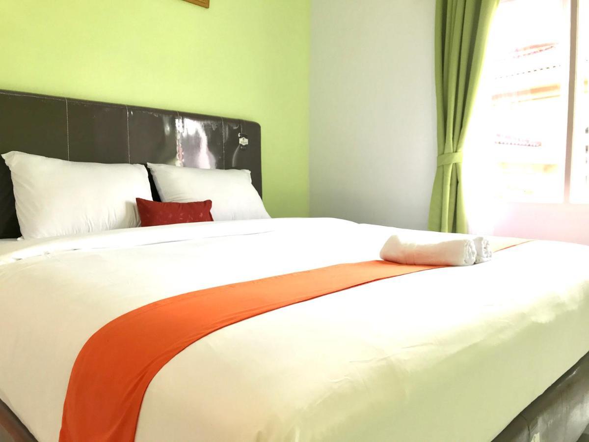 Panorama Guest House Syariah Berastagi Extérieur photo